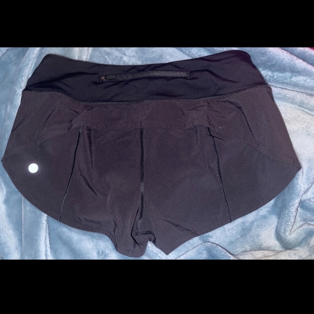 lululemon black shorts, size 4 never worn